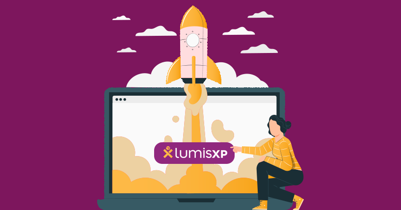 fundo roxo, ao centro uma ilustração de um computador com o logo do LumisXP ao meio, há um foguete saindo do computador e uma mulher agachada ao lado.